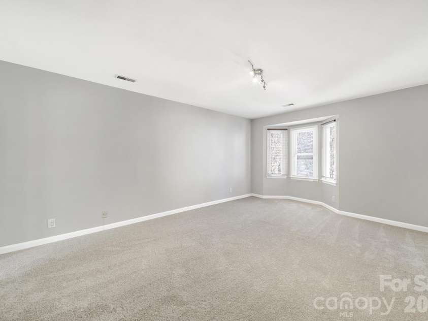 804 Greenleaf Avenue, Charlotte, NC 28202.  MLS# CAR4357348, YatesRealty ID 11121. 