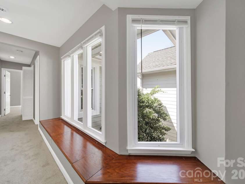 804 Greenleaf Avenue, Charlotte, NC 28202.  MLS# CAR4357348, YatesRealty ID 11121. 