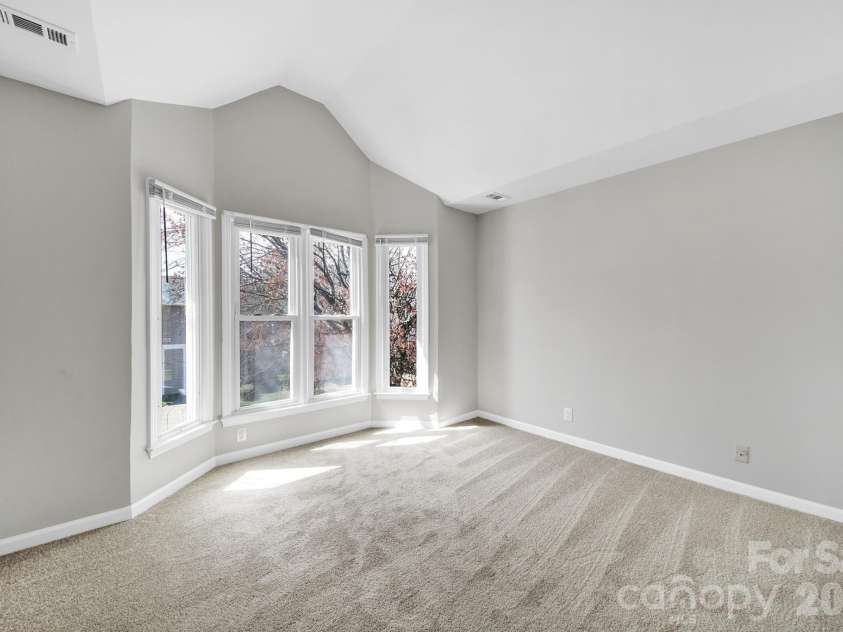 804 Greenleaf Avenue, Charlotte, NC 28202.  MLS# CAR4357348, YatesRealty ID 11121. 