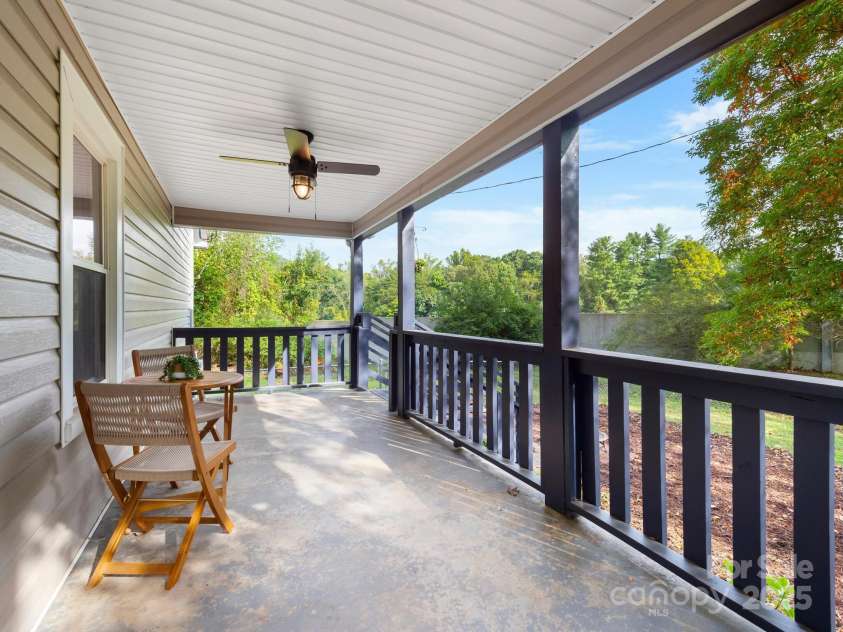 753 Sand Hill Road, Asheville, NC 28806.  MLS# CAR4246282, YatesRealty ID 11122. 