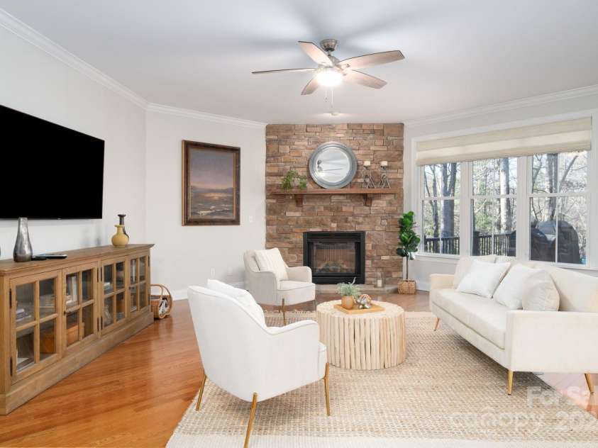 6 LaRue Court, Biltmore Lake, NC 28715.  MLS# CAR4176289, YatesRealty ID 11123. Living Room