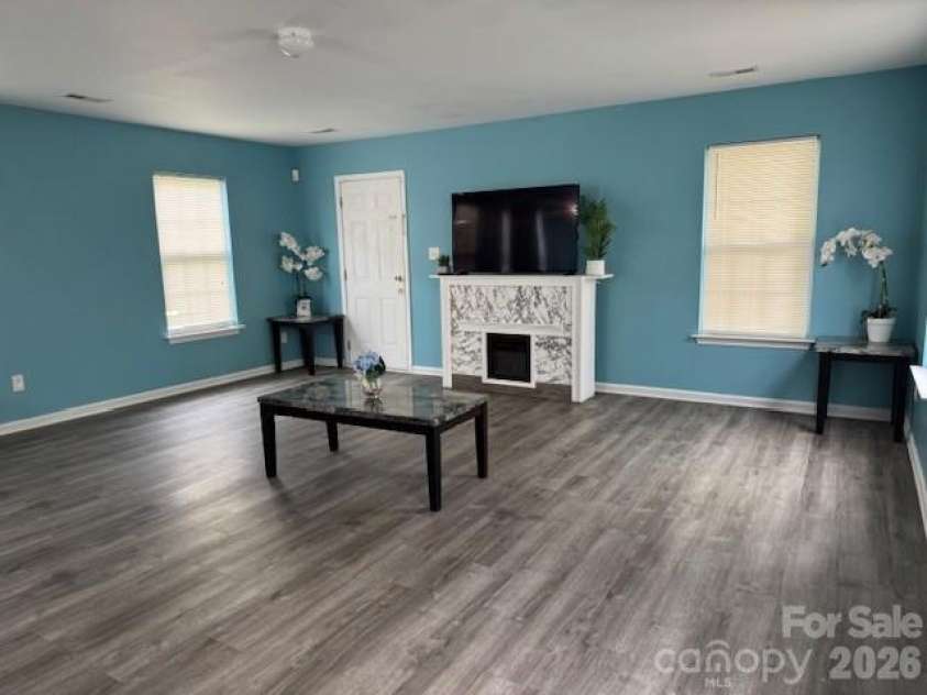 3514 Crestridge Drive, Charlotte, NC 28217.  MLS# CAR4357120, YatesRealty ID 11124. 