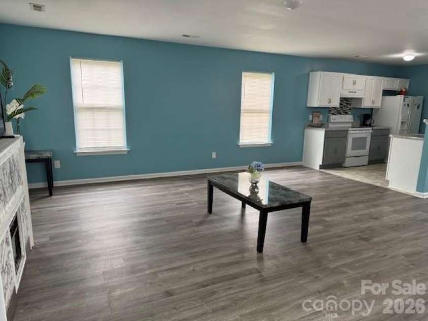 3514 Crestridge Drive, Charlotte, NC 28217.  MLS# CAR4357120, YatesRealty ID 11124. 