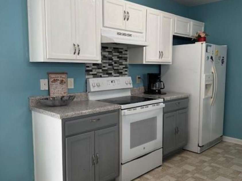 3514 Crestridge Drive, Charlotte, NC 28217.  MLS# CAR4357120, YatesRealty ID 11124. 