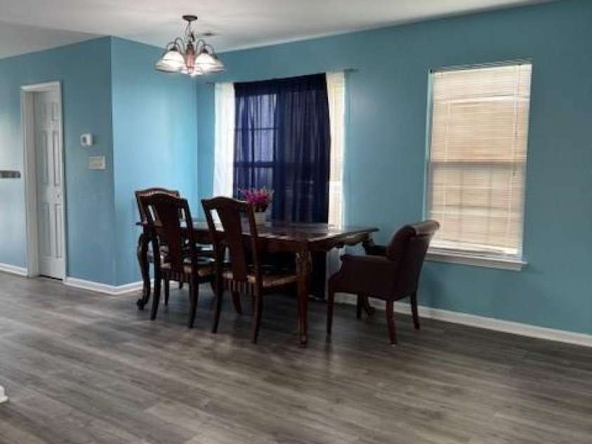 3514 Crestridge Drive, Charlotte, NC 28217.  MLS# CAR4357120, YatesRealty ID 11124. 