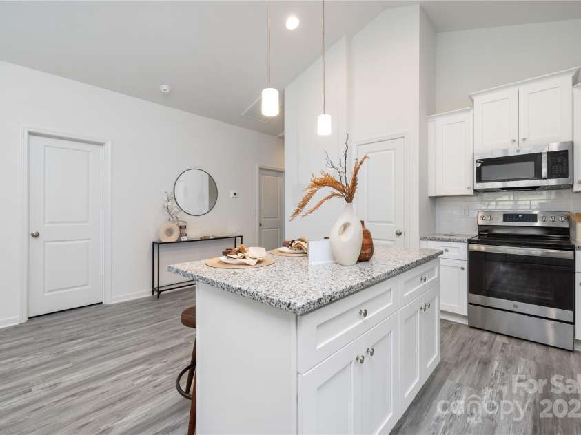 5824 Patton Street, Charlotte, NC 28269.  MLS# CAR4237409, YatesRealty ID 11124. Representation