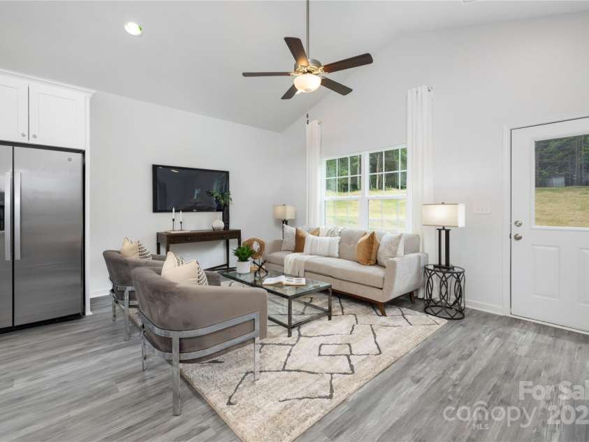 5824 Patton Street, Charlotte, NC 28269.  MLS# CAR4237409, YatesRealty ID 11124. Representation
