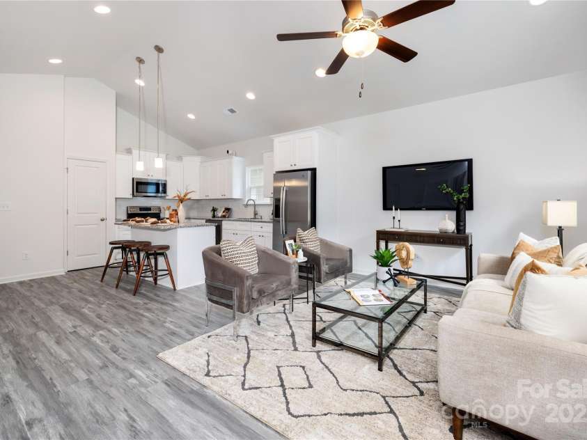 5824 Patton Street, Charlotte, NC 28269.  MLS# CAR4237409, YatesRealty ID 11124. Representation