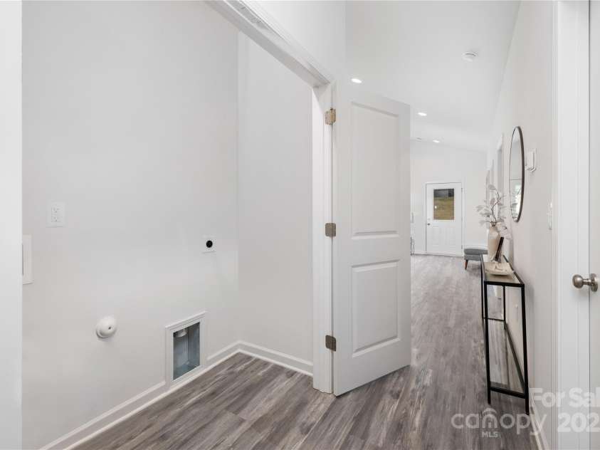 5824 Patton Street, Charlotte, NC 28269.  MLS# CAR4237409, YatesRealty ID 11124. Representation