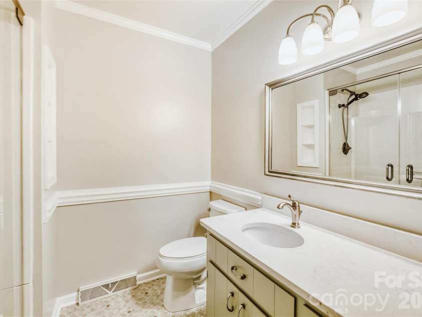 104 McArthur Avenue, Concord, NC 28025.  MLS# CAR4344747, YatesRealty ID 11125. 2nd Full Bath