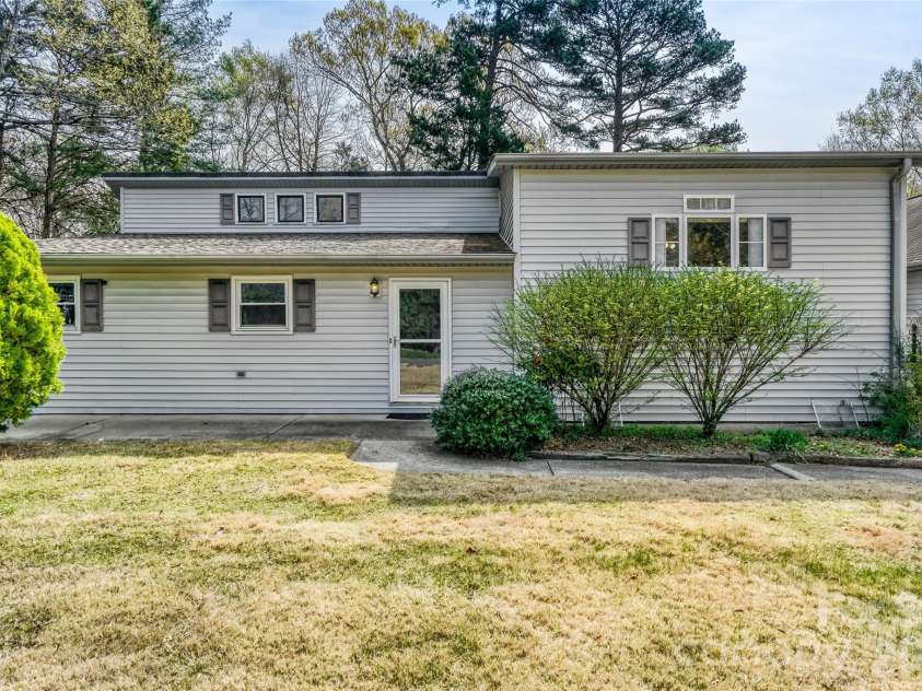 104 McArthur Avenue, Concord, NC 28025.  MLS# CAR4344747, YatesRealty ID 11125. 