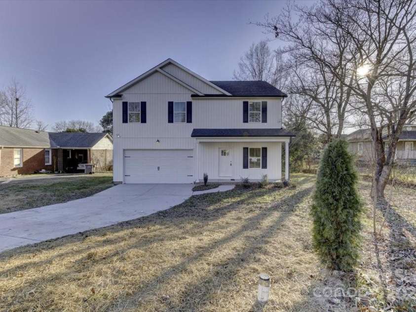 2118 Brantley Road, Kannapolis, NC 28083.  MLS# CAR4208901, YatesRealty ID 11126. 