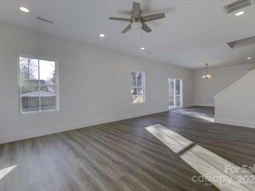 2118 Brantley Road, Kannapolis, NC 28083.  MLS# CAR4208901, YatesRealty ID 11126. 