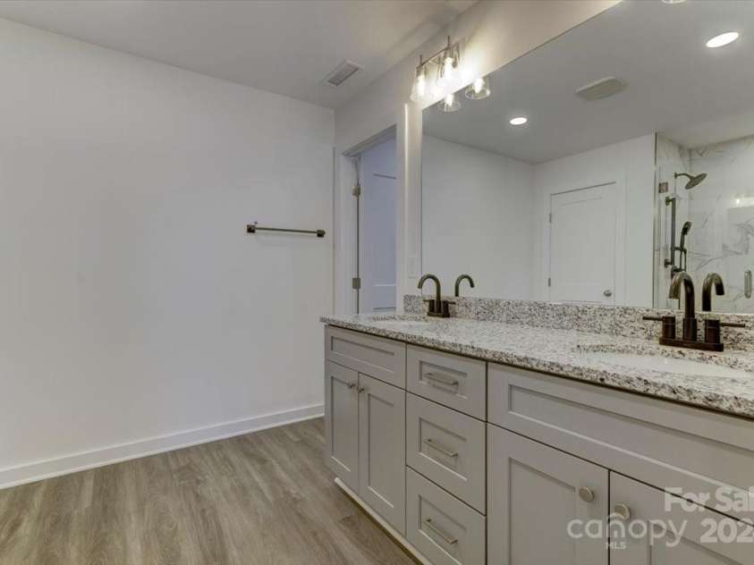 2118 Brantley Road, Kannapolis, NC 28083.  MLS# CAR4208901, YatesRealty ID 11126. 