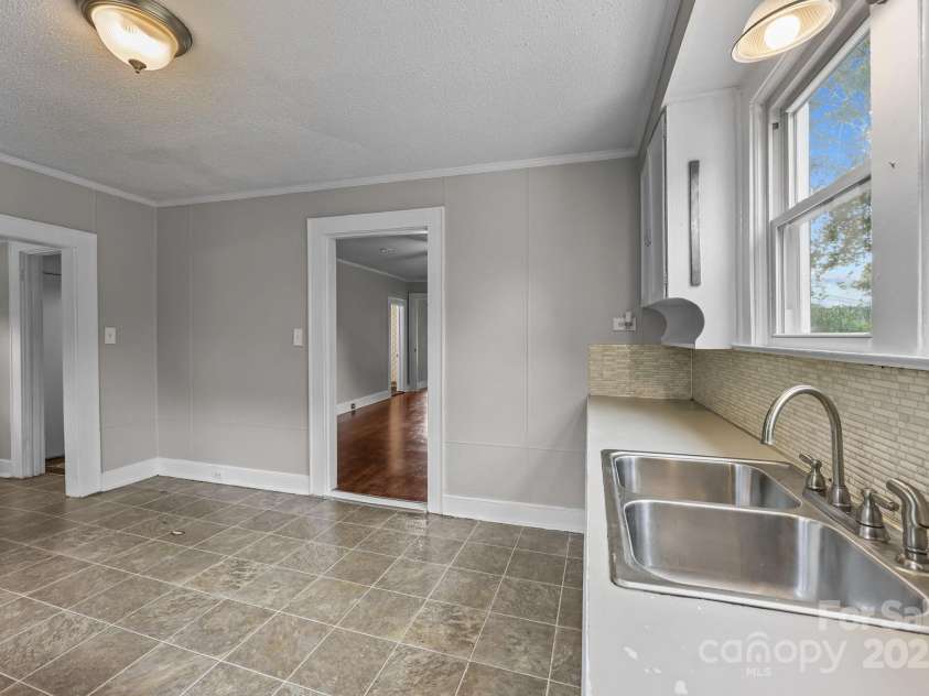610 Watts Street, Albemarle, NC 28001.  MLS# CAR4310965, YatesRealty ID 11126. 