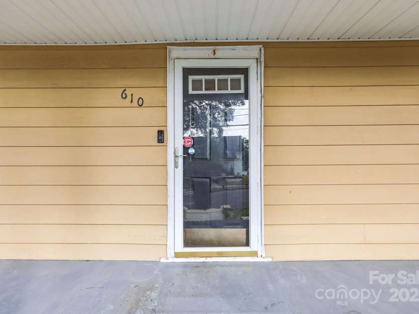 610 Watts Street, Albemarle, NC 28001.  MLS# CAR4310965, YatesRealty ID 11126. 
