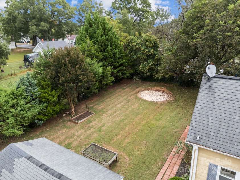 610 Watts Street, Albemarle, NC 28001.  MLS# CAR4310965, YatesRealty ID 11126. 