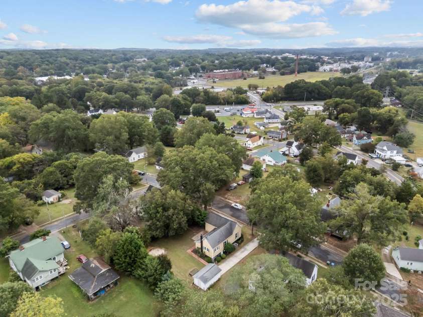 610 Watts Street, Albemarle, NC 28001.  MLS# CAR4310965, YatesRealty ID 11126. 