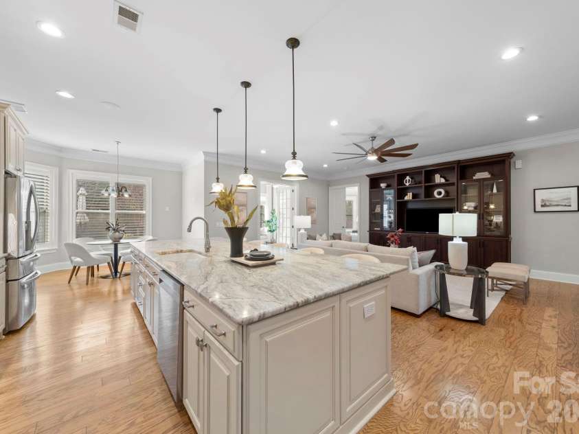 14817 High Bluff Court, Charlotte, NC 28278.  MLS# CAR4332465, YatesRealty ID 11127. 