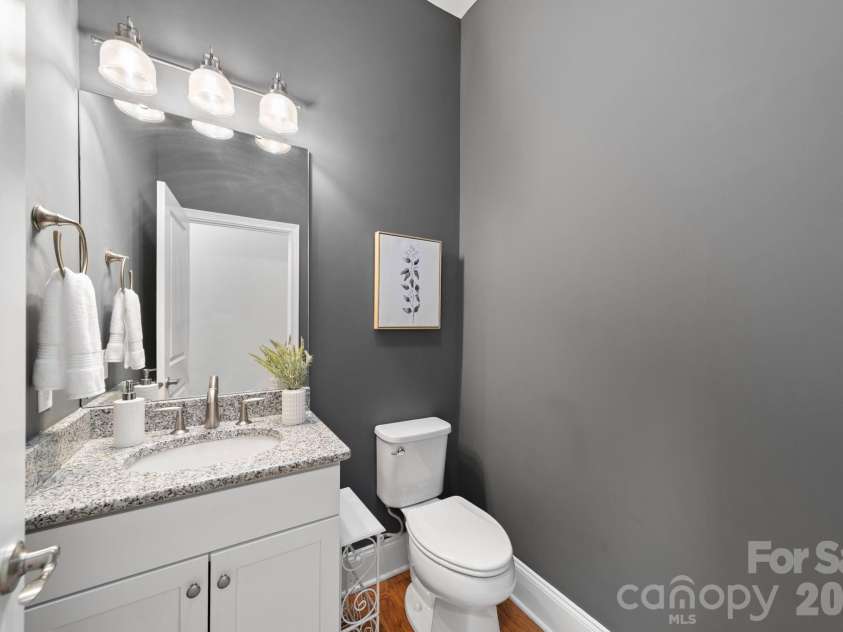 14817 High Bluff Court, Charlotte, NC 28278.  MLS# CAR4332465, YatesRealty ID 11127. Half Bath