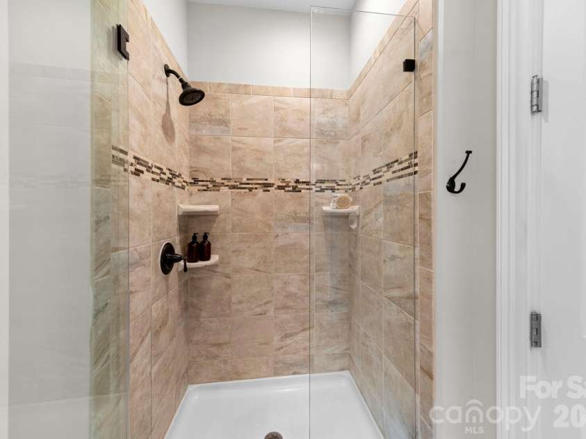 14817 High Bluff Court, Charlotte, NC 28278.  MLS# CAR4332465, YatesRealty ID 11127. Owner's Shower