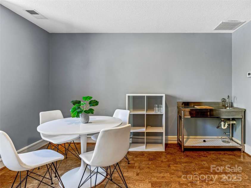 116 Mitchell Avenue, Asheville, NC 28806.  MLS# CAR4217636, YatesRealty ID 11128. 