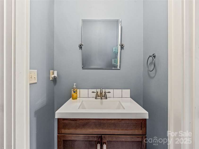 116 Mitchell Avenue, Asheville, NC 28806.  MLS# CAR4217636, YatesRealty ID 11128. 