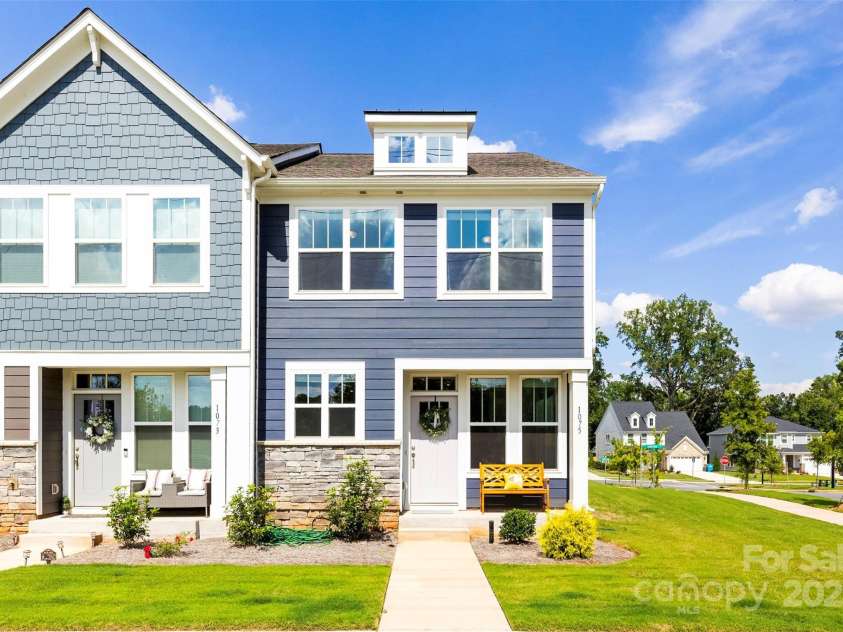 1075 South Point Road, Belmont, NC 28012.  MLS# CAR4295161, YatesRealty ID 11129. 