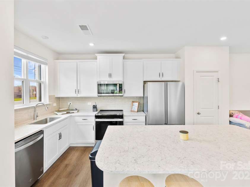 1075 South Point Road, Belmont, NC 28012.  MLS# CAR4295161, YatesRealty ID 11129. 