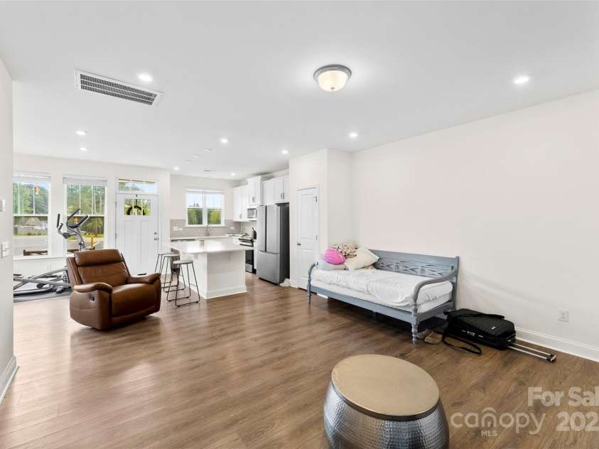 1075 South Point Road, Belmont, NC 28012.  MLS# CAR4295161, YatesRealty ID 11129. 