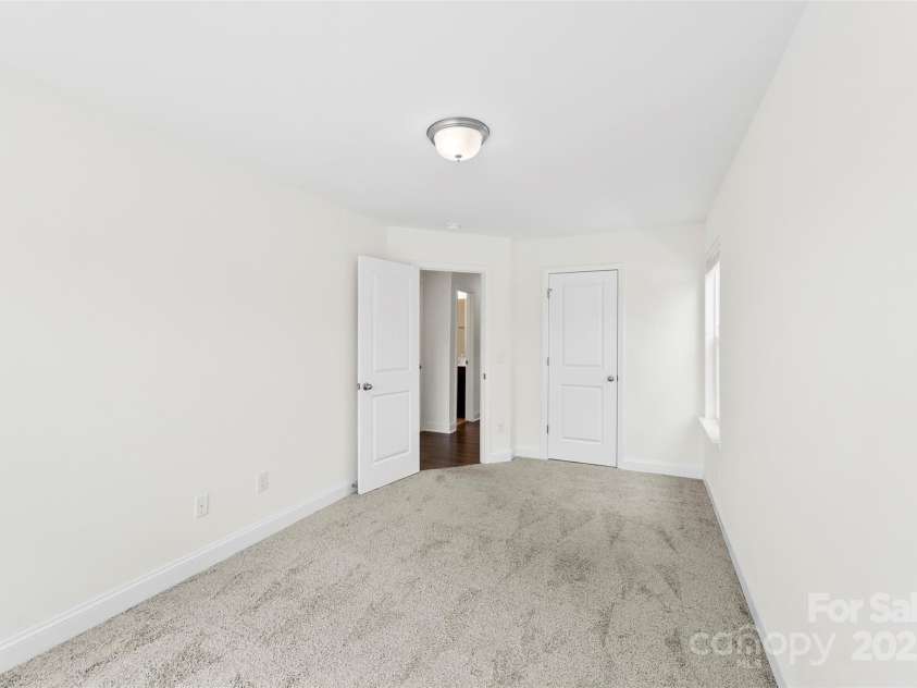 1075 South Point Road, Belmont, NC 28012.  MLS# CAR4295161, YatesRealty ID 11129. 