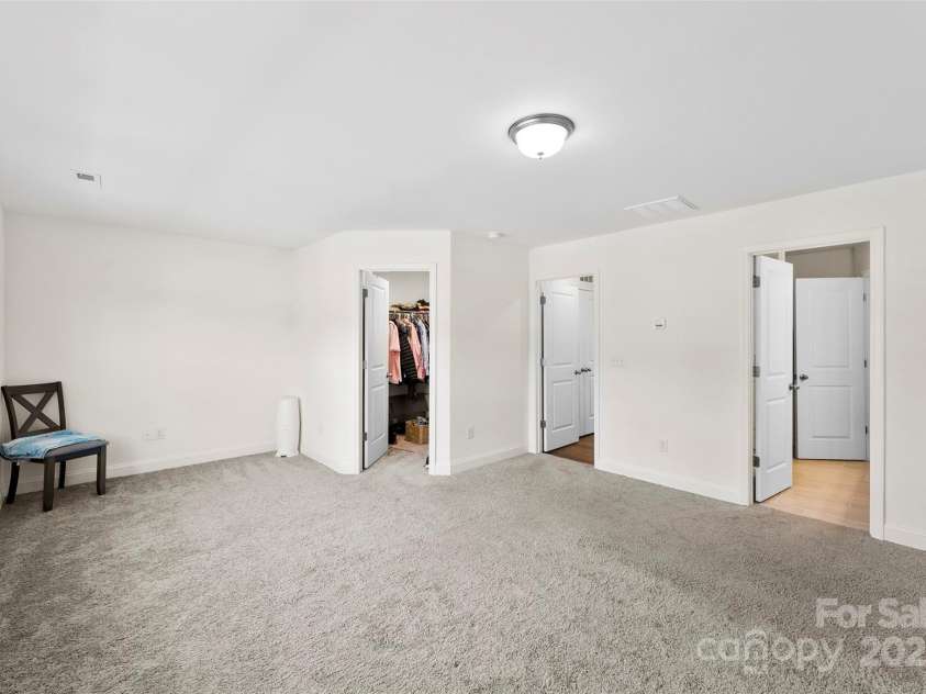 1075 South Point Road, Belmont, NC 28012.  MLS# CAR4295161, YatesRealty ID 11129. 