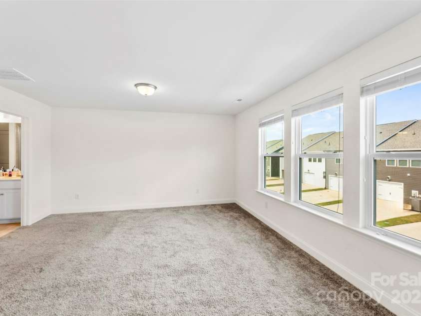 1075 South Point Road, Belmont, NC 28012.  MLS# CAR4295161, YatesRealty ID 11129. 