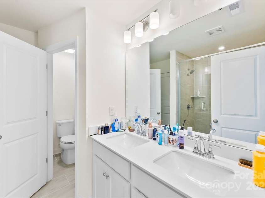 1075 South Point Road, Belmont, NC 28012.  MLS# CAR4295161, YatesRealty ID 11129. 