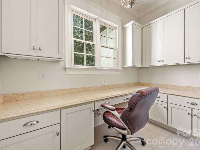 946 Laurel Creek Lane, Charlotte, NC 28211.  MLS# CAR4298519, YatesRealty ID 1113. Office off the Kitchen and Drop Zone