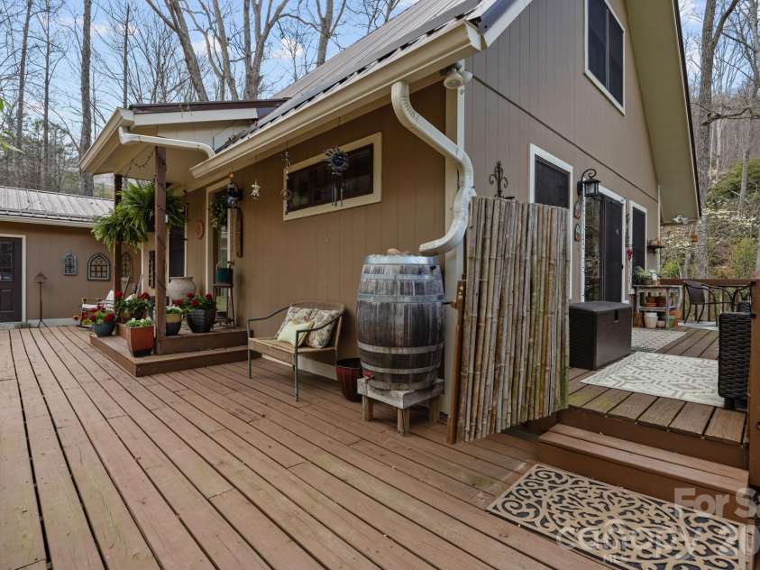373 Lytle Cove Road, Swannanoa, NC 28778.  MLS# CAR4359976, YatesRealty ID 11130. 