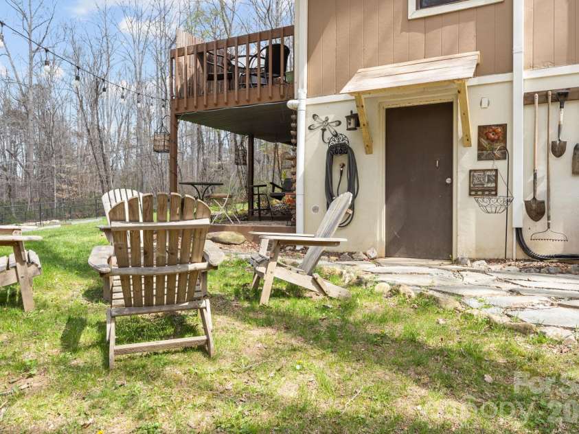 373 Lytle Cove Road, Swannanoa, NC 28778.  MLS# CAR4359976, YatesRealty ID 11130. 