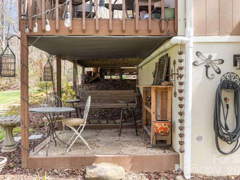 373 Lytle Cove Road, Swannanoa, NC 28778.  MLS# CAR4359976, YatesRealty ID 11130. 