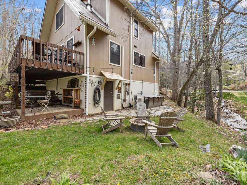373 Lytle Cove Road, Swannanoa, NC 28778.  MLS# CAR4359976, YatesRealty ID 11130. 