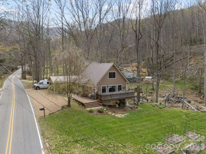 373 Lytle Cove Road, Swannanoa, NC 28778.  MLS# CAR4359976, YatesRealty ID 11130. 