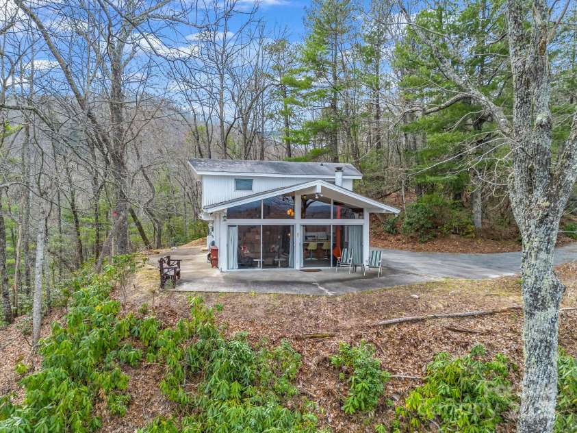 675 Foster Hill Drive, Hendersonville, NC 28739.  MLS# CAR4230594, YatesRealty ID 11130. 