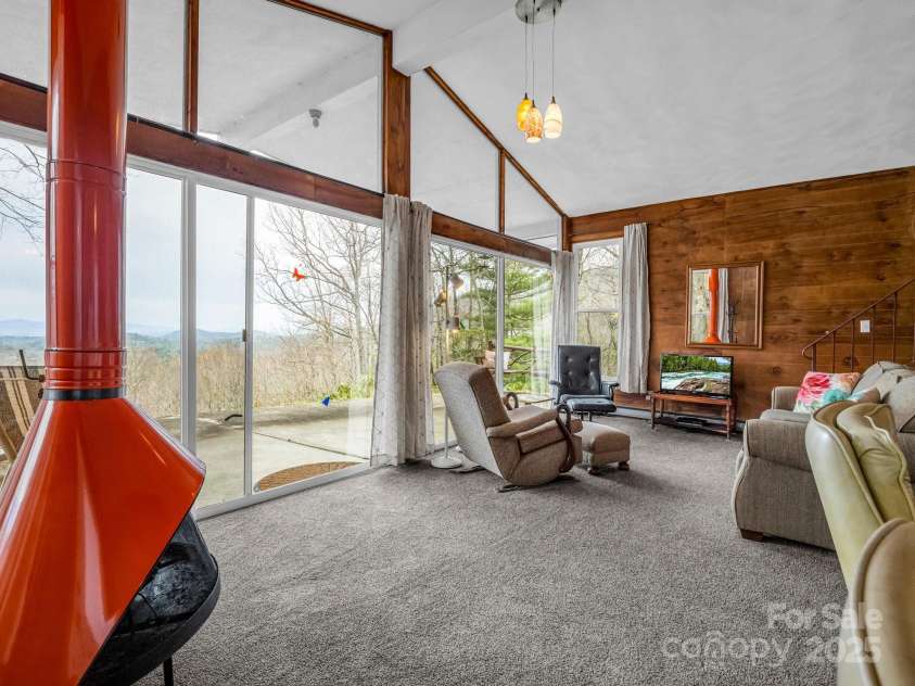 675 Foster Hill Drive, Hendersonville, NC 28739.  MLS# CAR4230594, YatesRealty ID 11130. 