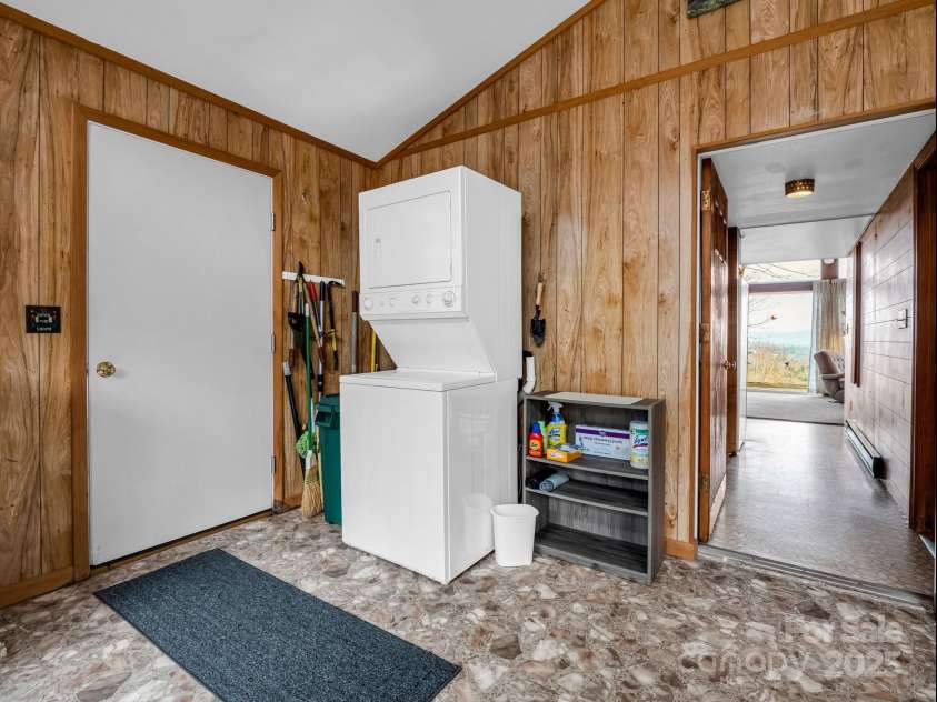 675 Foster Hill Drive, Hendersonville, NC 28739.  MLS# CAR4230594, YatesRealty ID 11130. 