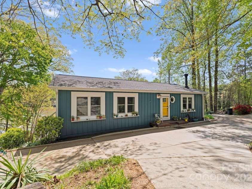 1430 Mollys Backbone Road, Catawba, NC 28609.  MLS# CAR4248127, YatesRealty ID 11131. 