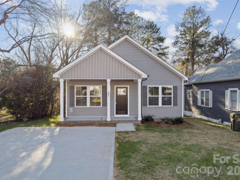 209B Yadkin Avenue, Spencer, NC 28159.  MLS# CAR4336552, YatesRealty ID 11131. 