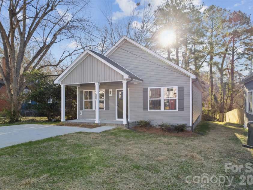 209B Yadkin Avenue, Spencer, NC 28159.  MLS# CAR4336552, YatesRealty ID 11131. 