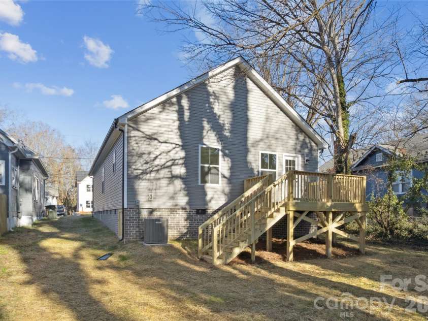 209B Yadkin Avenue, Spencer, NC 28159.  MLS# CAR4336552, YatesRealty ID 11131. 