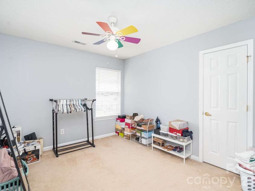407 Goodloe Drive, Charlotte, NC 28262.  MLS# CAR4365605, YatesRealty ID 11132. 