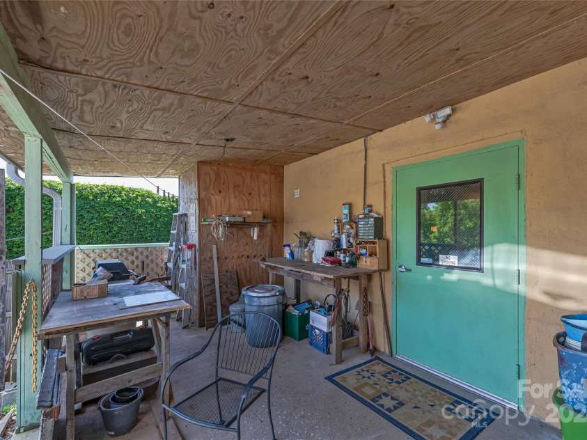 39,41,43 State Street, Marion, NC 28752.  MLS# CAR4161587, YatesRealty ID 11133. 