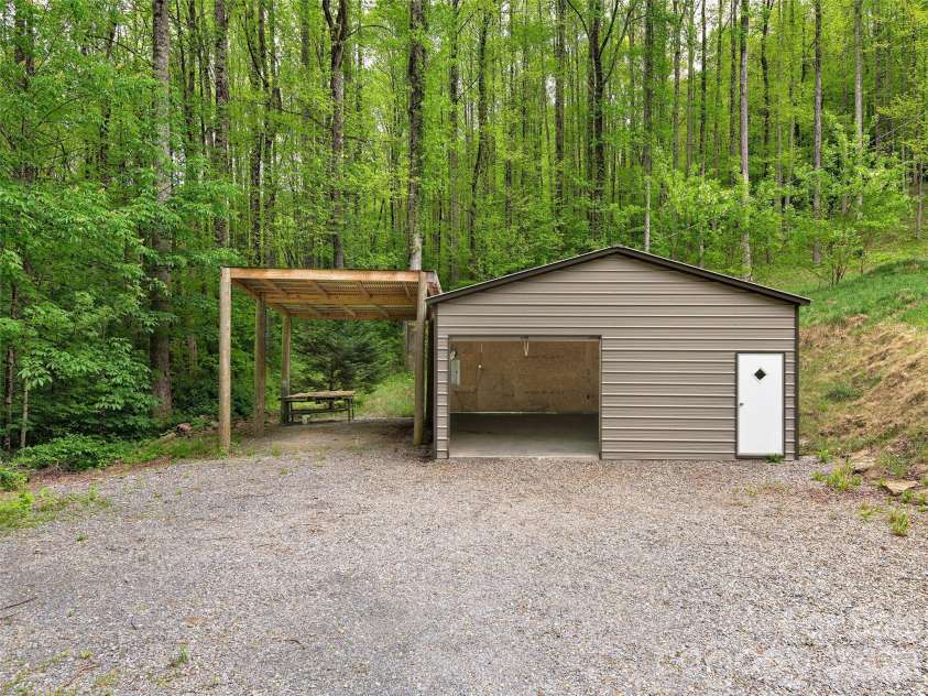 575 Twin Brook Drive, Waynesville, NC 28785.  MLS# CAR4326846, YatesRealty ID 11133. 